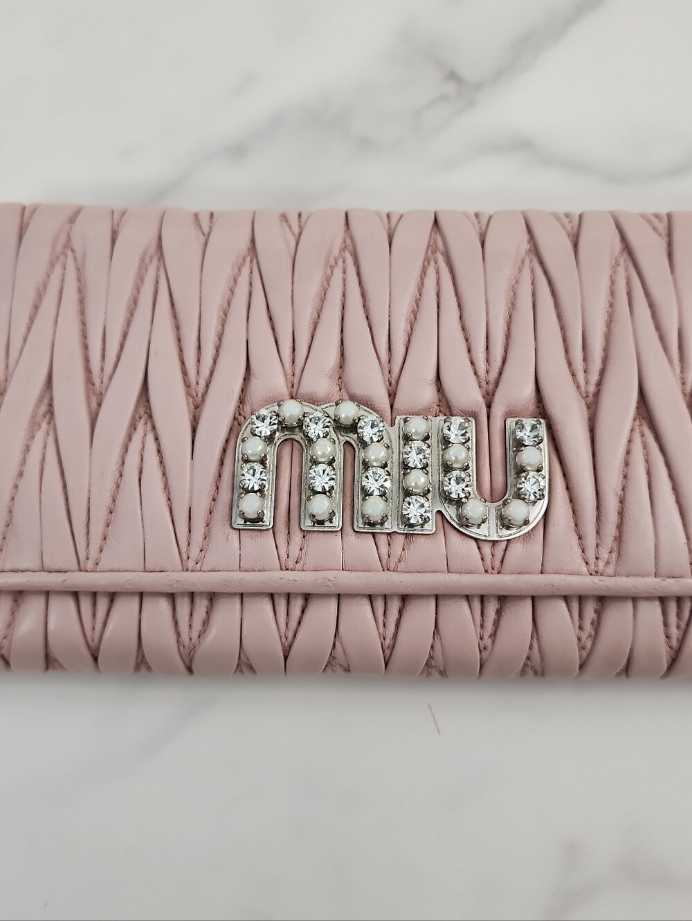 Authentic Light Pink Matelasse Leather Miu Miu Long Bifold Wallet - Picture 2 of 12